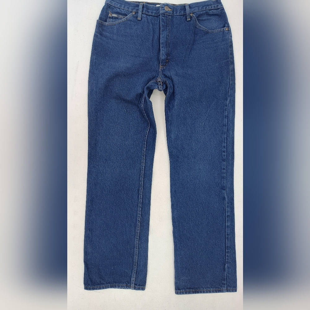 Men's Lee Jeans Size 38x34 Medium Wash